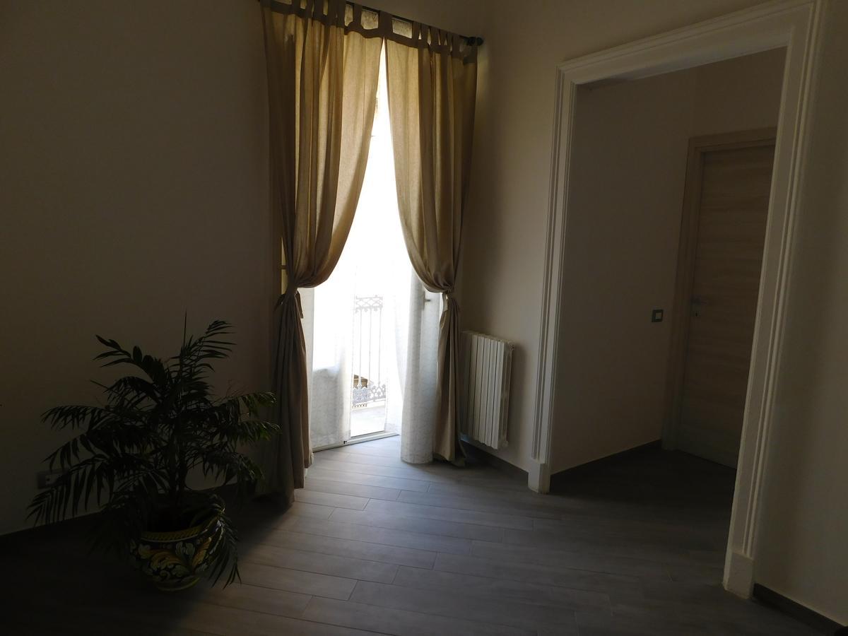 Bed and Breakfast Palazzo Dei Vespri Caltagirone Exterior foto